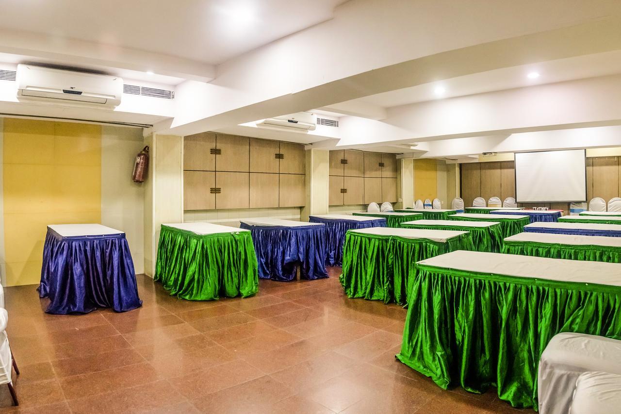 Oyo Flagship 561 Host Inn Mumbai Ngoại thất bức ảnh
