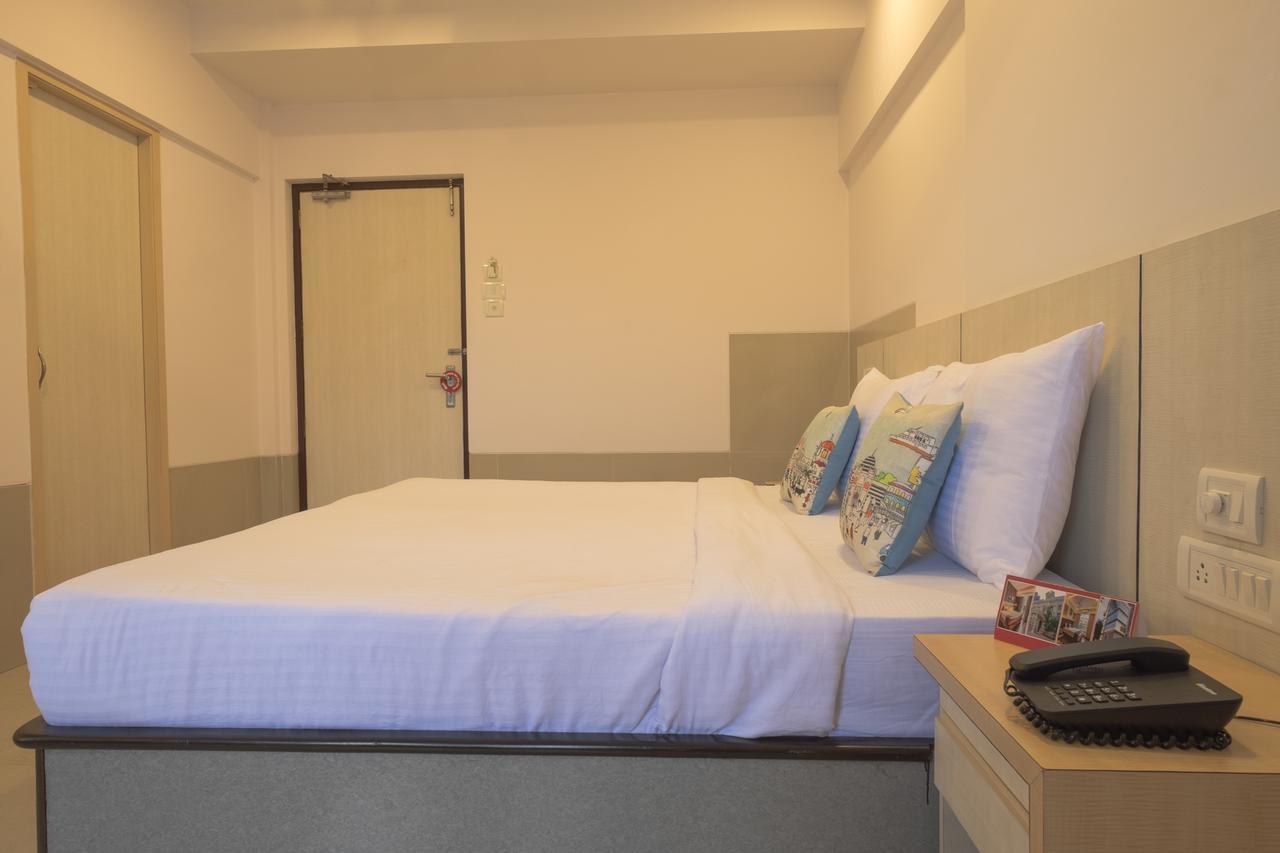 Oyo Flagship 561 Host Inn Mumbai Ngoại thất bức ảnh